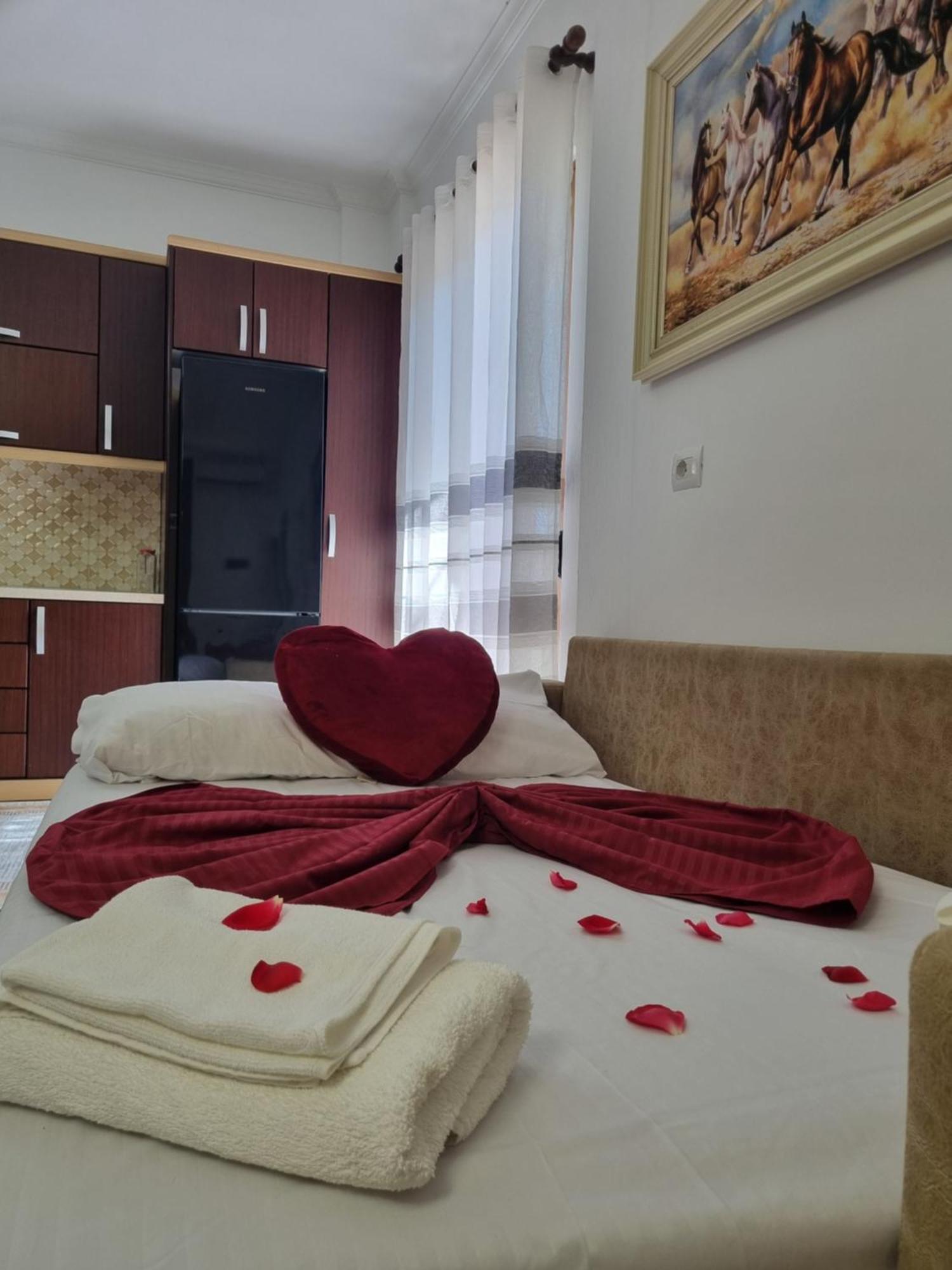 Apartment Besnik Brahimi クサミル エクステリア 写真
